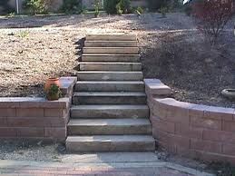 Retaining Wall With Steps Running Through